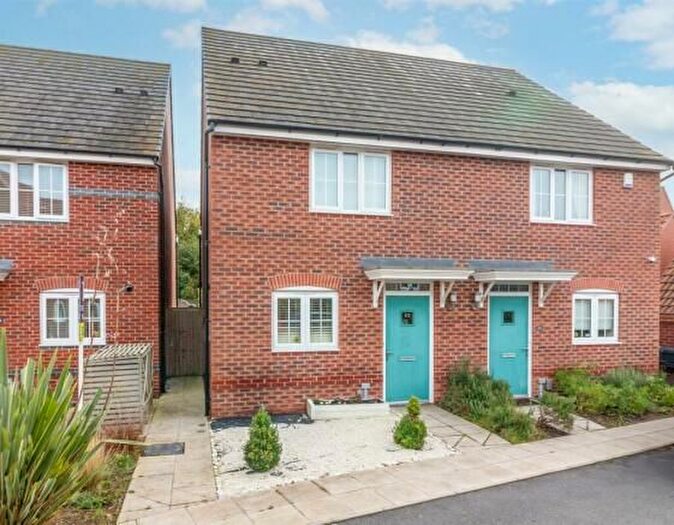 2 Bedroom Property To Rent In Rowan Close, Nottingham, NG12