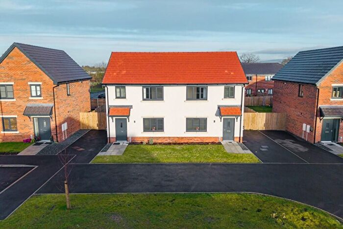 3 Bedroom Semi Detached House For Sale In D'urton Lane, Preston, PR3