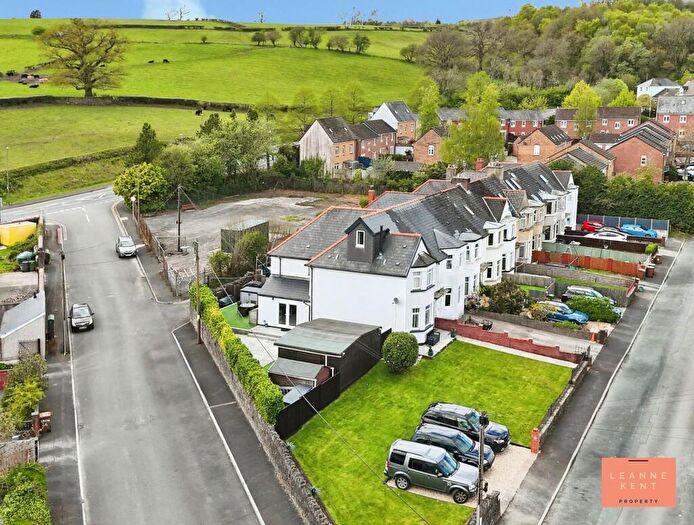 4 Bedroom End Of Terrace House For Sale In Duffryn Street, Ystrad Mynach, CF82
