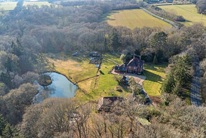 4 Bedroom Detached House For Sale In Shillinglee Road, Plaistow, RH14