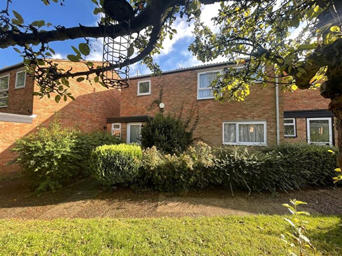 4 Bedroom End Of Terrace House To Rent In Chapel Wood, New Ash Green, Longfield, DA3