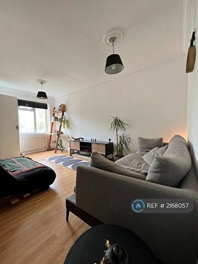 2 Bedroom End Of Terrace House To Rent In Commercial Way, London, SE15