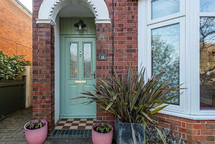 3 Bedroom Semi-Detached House For Sale In Guilton, Ash, Canterbury, CT3