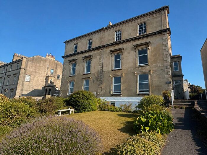 1 Bedroom Apartment For Sale In Elton Road, Clevedon, North Somerset, BS21
