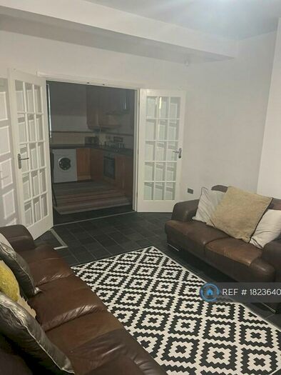 2 Bedroom Semi-Detached House To Rent In Vauxhall Road, Sheffield, S9