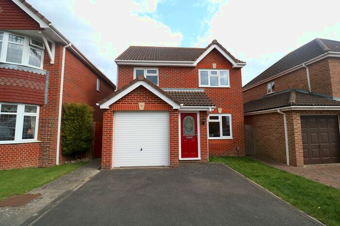 3 Bedroom Detached House To Rent In Claudius Grove, Kingsnorth, Ashford TN23