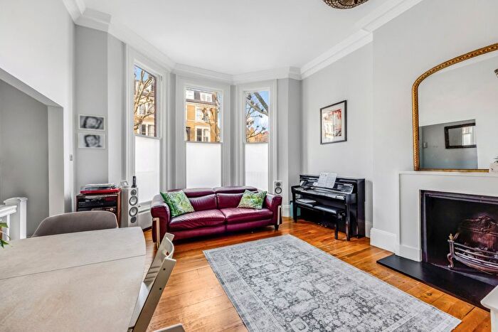 3 Bedroom Flat For Sale In Elgin Avenue, Little Venice, London, W9