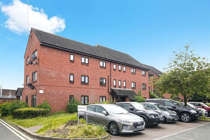 2 Bedroom Flat For Sale In Elgar Avenue, Neasden, NW10