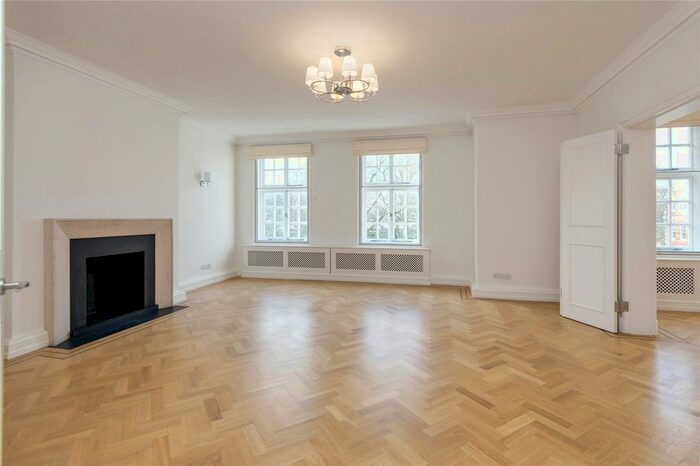 5 Bedroom Flat To Rent In Hanover House, St. John's Wood High Street, NW8