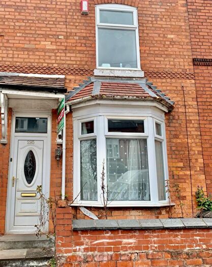 4 Bedroom Semi-Detached House To Rent In Tiverton Road, Selly Oak, Birmingham, B29