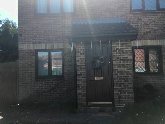 1 Bedroom Semi-Detached House To Rent In Elveden Clsoe, Luton, LU2