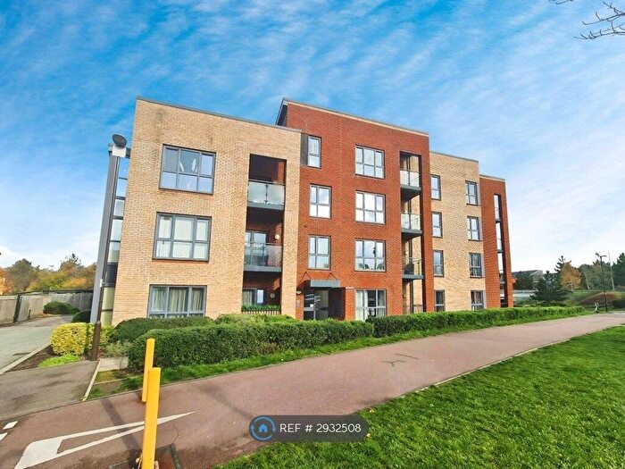 2 Bedroom Flat To Rent In Ada Walk Oakgrove, Milton Keynes, MK10