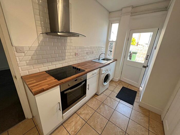1 Bedroom Apartment To Rent In Greenhill, Weymouth, DT4