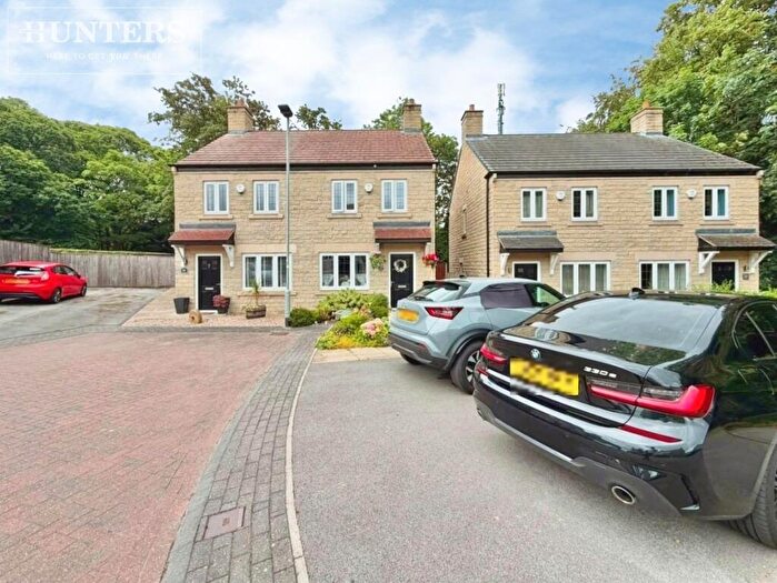 2 Bedroom Semi-Detached House For Sale In Squires Gardens, Barnsley, S71