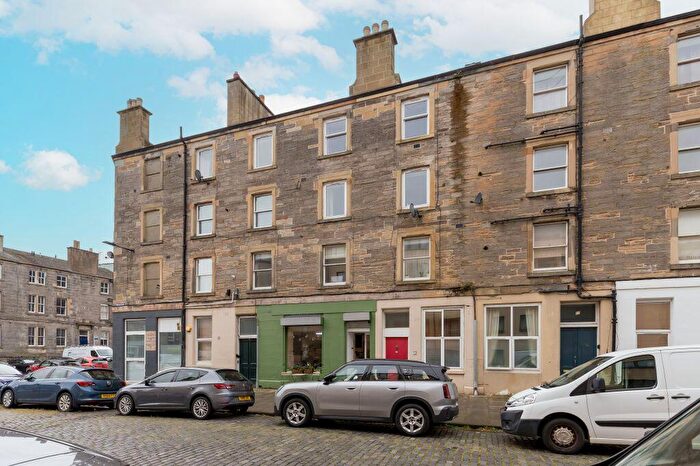 1 Bedroom Flat For Sale In / Trafalgar Street, Edinburgh, EH6