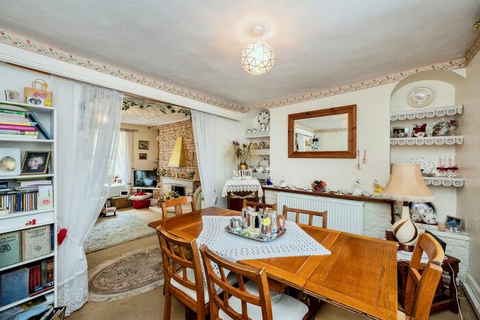 2 Bedroom End Of Terrace House For Sale In Culfor Road, Loughor, Swansea, SA4