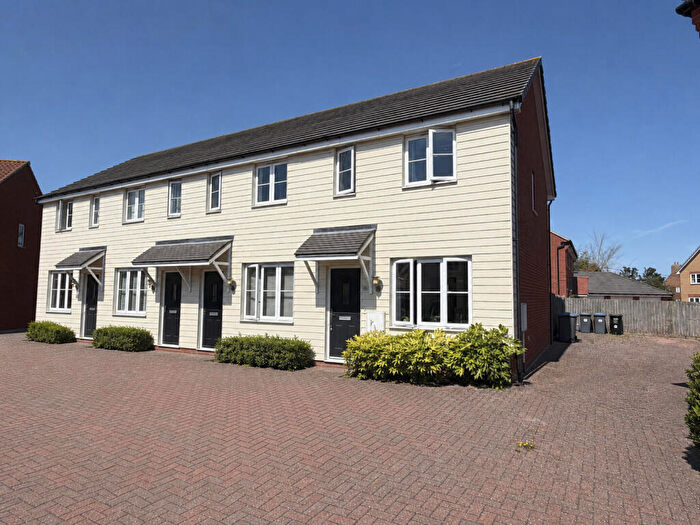 2 Bedroom End Of Terrace House For Sale In The Josselyns, Trimley St. Mary, IP11
