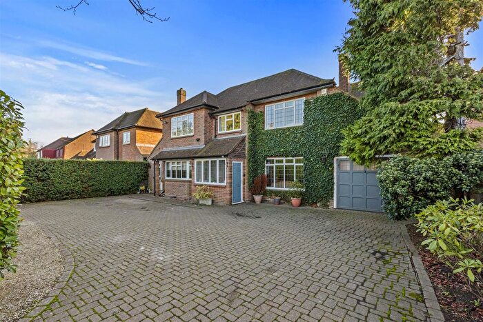 5 Bedroom Detached House For Sale In Marlow Road, High Wycombe, HP11
