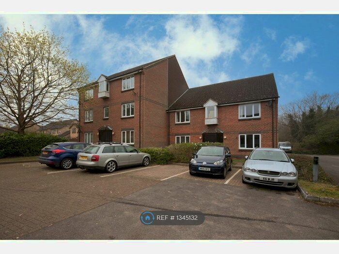 1 Bedroom Flat To Rent In Burpham, Guildford, GU4