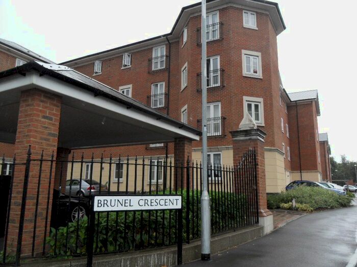 2 Bedroom Flat To Rent In Brunel Crescent, Swindon, SN2