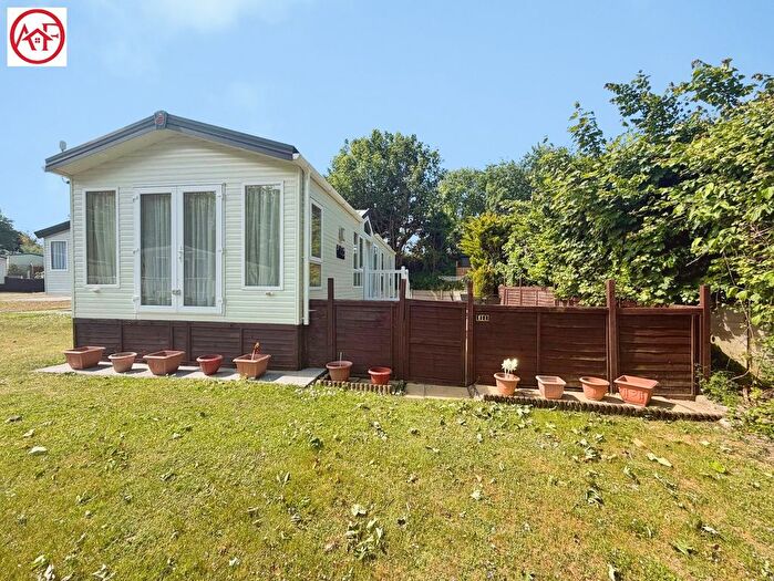2 Bedroom Chalet For Sale In Retreat Caravan Park, Berrow Road, Burnham-On-Sea, TA8
