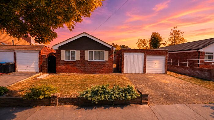 3 Bedroom Detached Bungalow For Sale In Shirley, Croydon, CR0