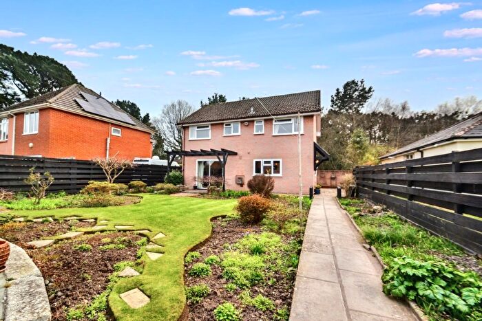 4 Bedroom Detached House For Sale In Corfe Mullen, BH21