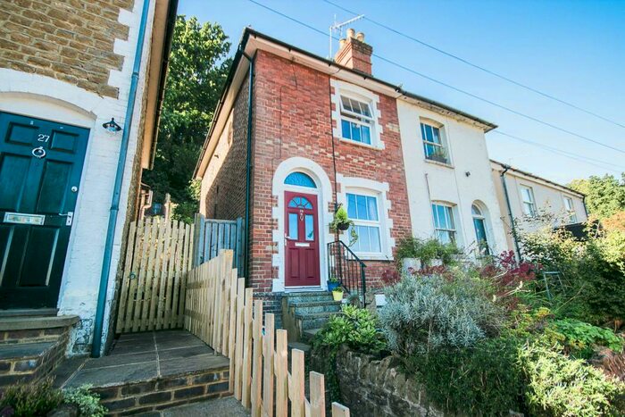 2 Bedroom House To Rent In Latimer Road, Godalming, GU7