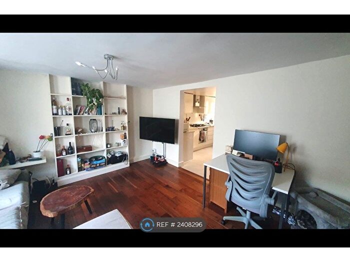 1 Bedroom Flat To Rent In London, London, SE22