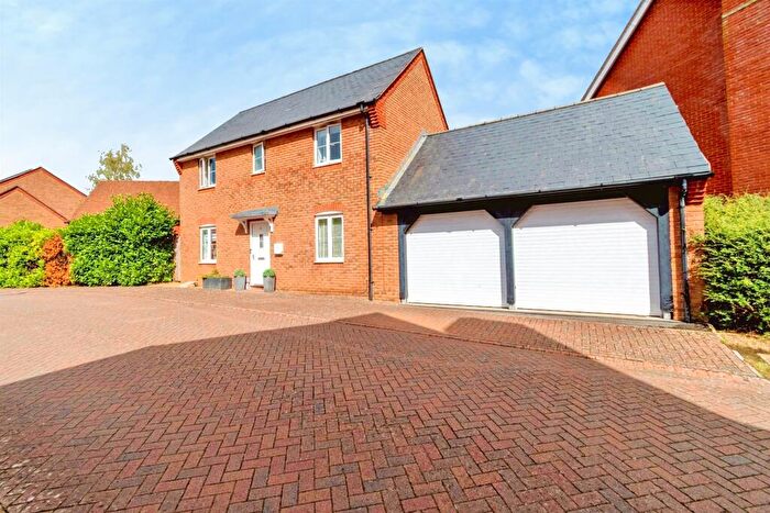 3 Bedroom Detached House For Sale In Moore Close, Romsey, SO51