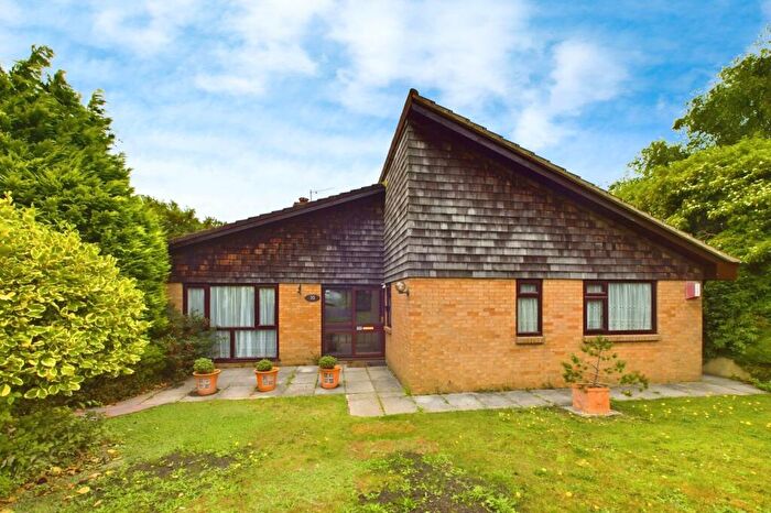 3 Bedroom Bungalow To Rent In Norewood Grove, Portishead, Bristol, BS20