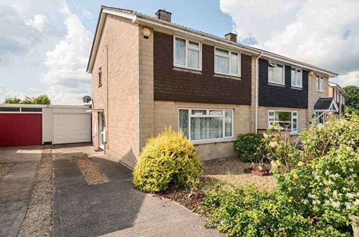 3 Bedroom Semi-Detached House For Sale In Wyville Road, Frome, BA11