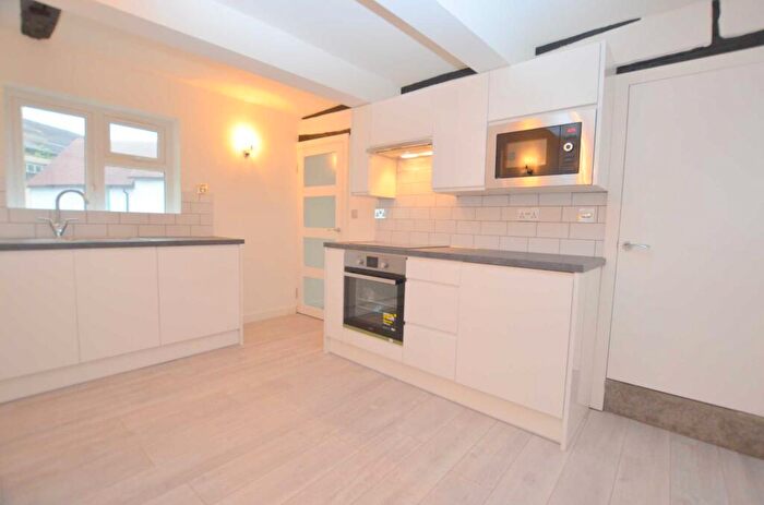 2 Bedroom Apartment To Rent In East Street, Chesham, HP5