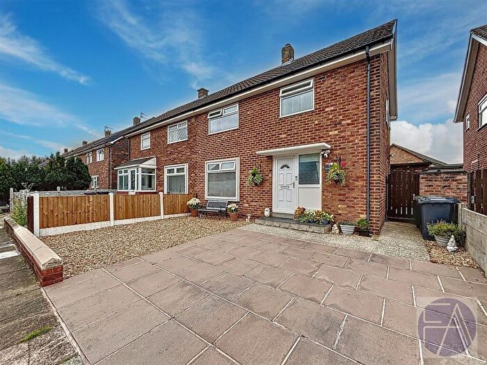 3 Bedroom Semi-Detached House To Rent In Churchill Avenue, Southport, PR9