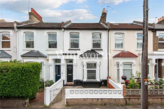 4 Bedroom Terraced House To Rent In Glenwood Road, Harringay, N15