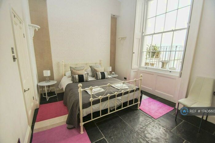 1 Bedroom Flat To Rent In Sussex Square, Brighton, BN2