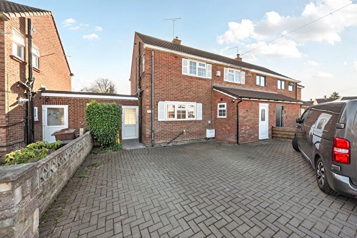 3 Bedroom Semi-detached House To Rent In Sleapcross Gardens, Smallford, St.Albans, AL4