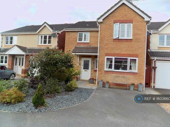 4 Bedroom Detached House To Rent In Maes Dewi Pritchard, Brackla, Bridgend, CF31