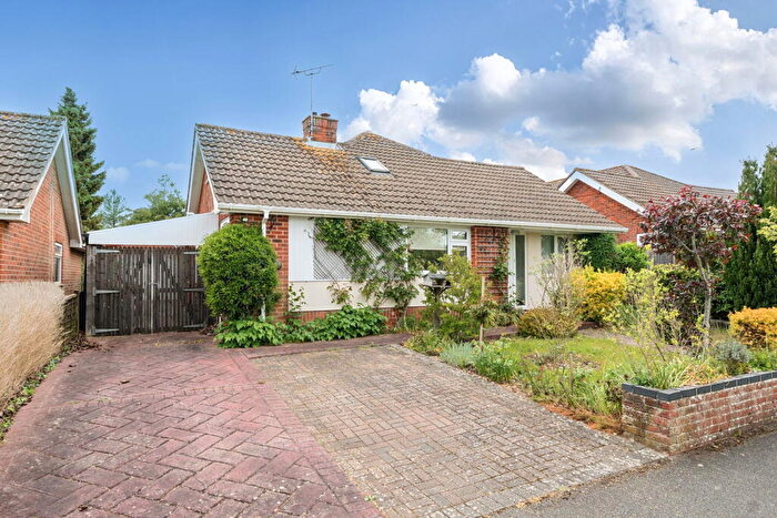 3 Bedroom Detached Bungalow For Sale In Blendon Drive, Andover, SP10