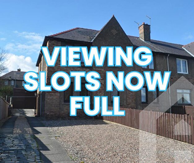 3 Bedroom Flat To Rent In Robertson Road, Dunfermline, KY12