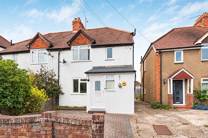 3 Bedroom Semi Detached House For Sale In Grange Road, Guildford, GU2