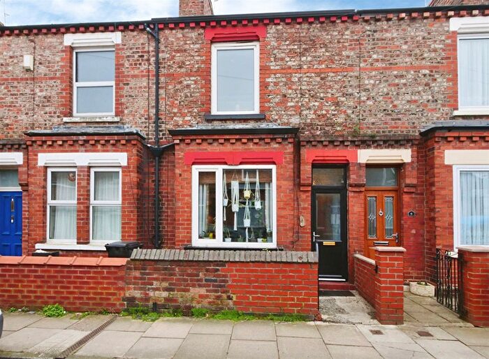 2 Bedroom Terraced House For Sale In Ratcliffe Street, York, YO30