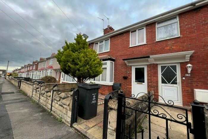 3 Bedroom Property To Rent In Rose Street, Swindon, SN2