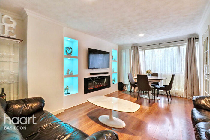 3 Bedroom Terraced House For Sale In Belstedes, Lee Chapel North, SS15