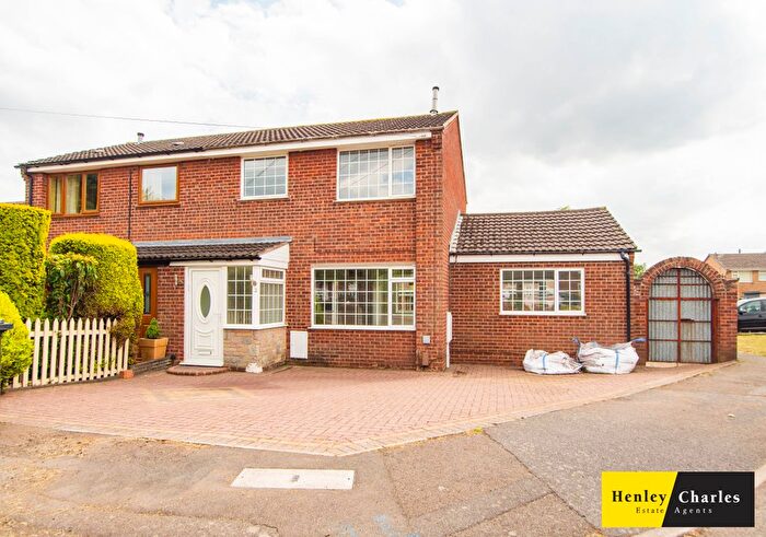 3 Bedroom Semi-Detached House To Rent In Wilton Close, Stenson Fields, Derby, DE24