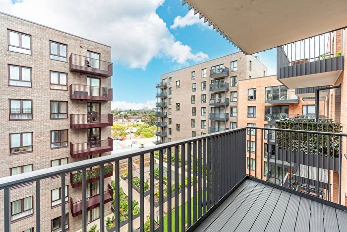 1 Bedroom Flat For Sale In Henry Strong Road, Harrow, HA1