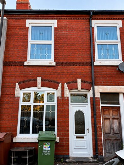3 Bedroom Terraced House To Rent In Camden Street, Walsall, WS1