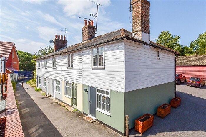 2 Bedroom End Terrace House For Sale In Crane Lane, Cranbrook, Kent, TN17