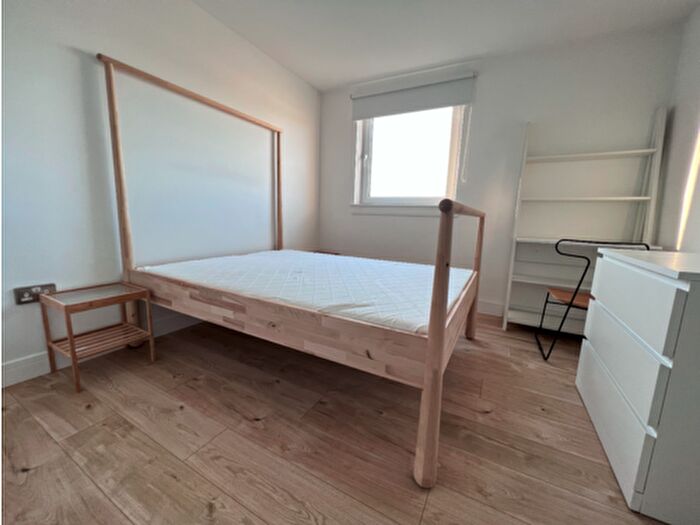 2 Bedroom Flat To Rent In Craigie Drive, Dundee, DD4