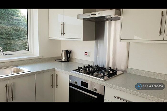 2 Bedroom Flat To Rent In Blandon Way, Cardiff, CF14